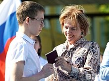 День в истории: строим магистраль, выдаем паспорта подросткам
