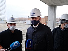 Губернатор проконтролировал стройки, возобновившие работу