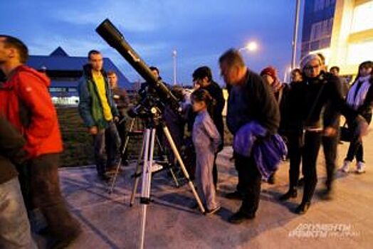 Когда в Иркутске состоится акция «Ночь тротуарной астрономии»?