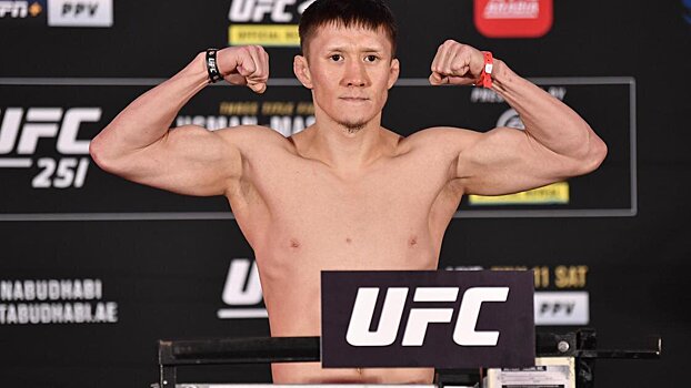 Жумагулов вошел в ТОП-10 бойцов UFC по количеству ударов ногами за год
