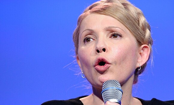 Тимошенко сравнила Порошенко с вирусом