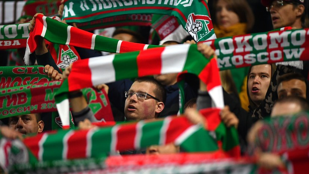 «Вы с матча? Пойдём поговорим». Полиция задерживала протестующих фанатов «Локомотива»