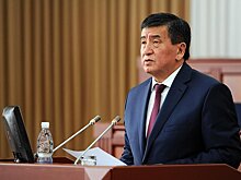 Жээнбеков впервые в качестве президента пришел в парламент. Зачем