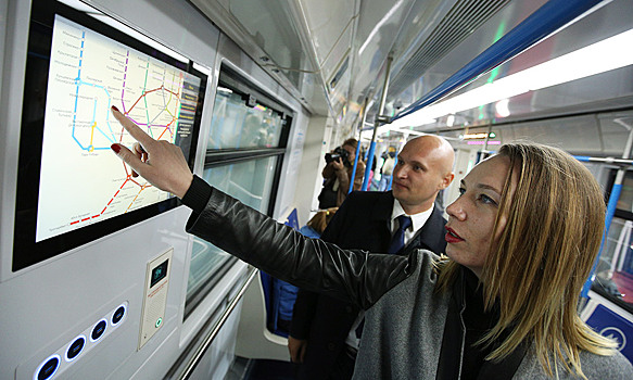Окна в столичных метропоездах могут преобразиться в интерактивные экраны