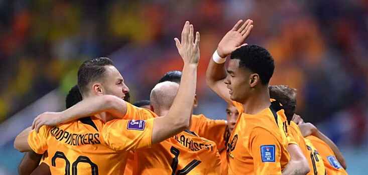 Гакпо забил третий мяч на ЧМ-2022, открыв счет в матче Нидерланды - Катар