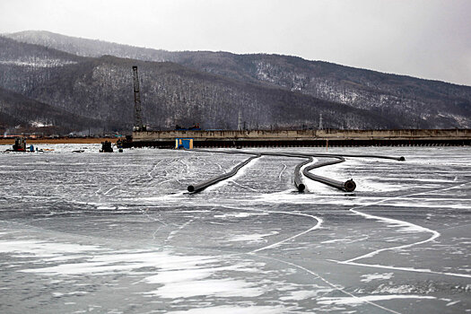 Медведев поручит проверить проект завода на Байкале по импорту воды в КНР