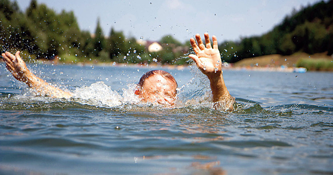 В московском пруду утонул человек
