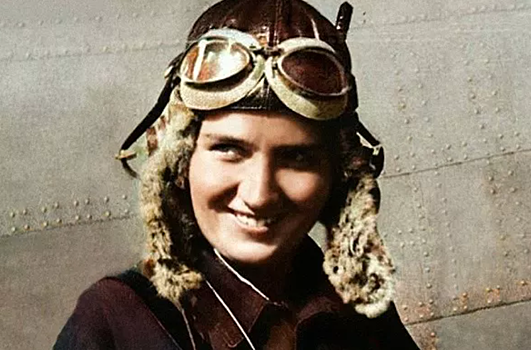Как Раскова стала первой женщиной-Героем Советского Союза