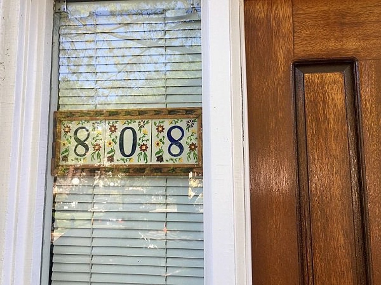 Кто-то не знает, как выглядит цифра восемь?