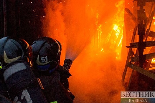 Пожар в неэксплуатируемом здании на территории больничного городка в Нальчике ликвидирован