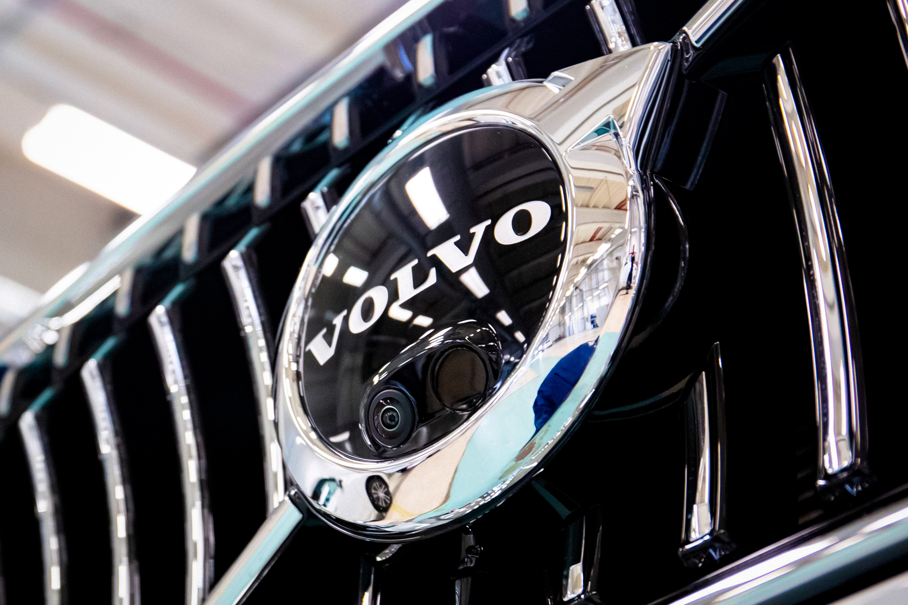 Теперь официально: Volvo отключила россиян от онлайн-сервисов
