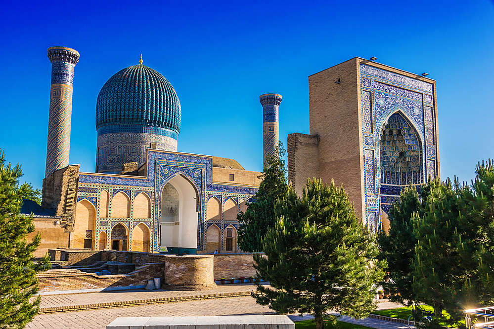 Узбекистан упростил правила въезда для туристов