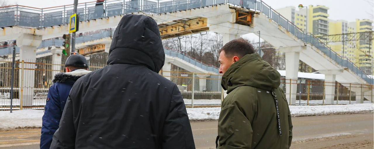 Николай Ханин проверил качество уборки мостов на ж/д станции Фабричная