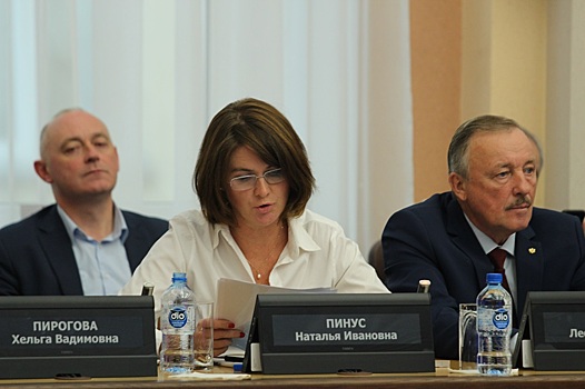 Новосибирского депутата Наталью Пинус лишат полномочий на заседании горсовета