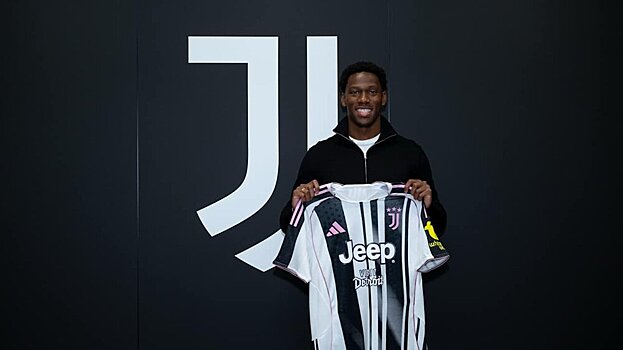 Джонатан Дэвид: «В «Ювентусе» играли прекрасные футболисты, ставшие легендами – Роналду, Дибала, Трезеге. Но в детстве примером для подражания был Это′О»