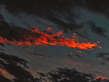 Над Москвой нависли «дьявольские» облака