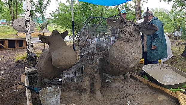 Художник из Салехарда представляет Ямал на международном фестивале скульптур