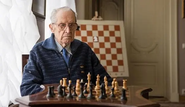 Один из патриархов российских шахмат Юрий Авербах умер в возрасте 100 лет