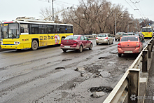 "Позорный" мост стал местом постоянных автомобильных пробок в Кемерове