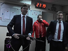 Хоккеистов "Ижстали" решили премировать за хорошую игру автоматом Калашникова