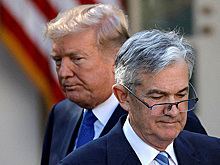 Трамп и глава ФРС Пауэлл публично поспорили на пороге здания Федрезерва