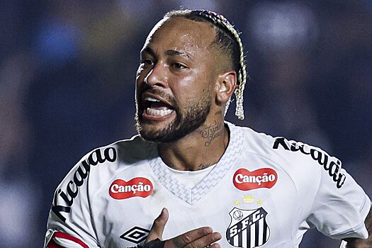 Неймар показал знаменитое фото с Коби Брайантом после поражения своей команды