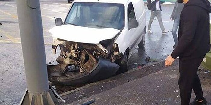 Движение по улице Совхозной затруднено из-за ДТП