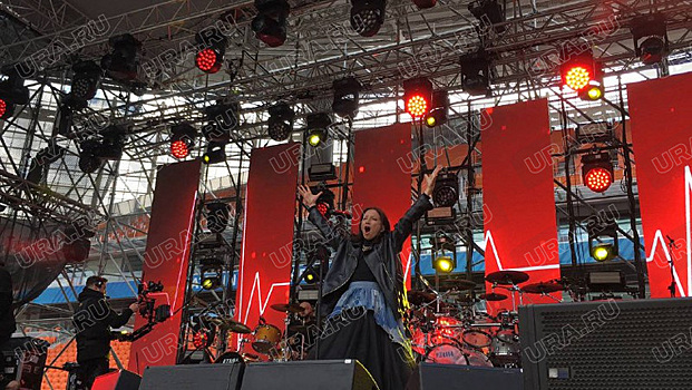 Radio Tapok, Макс Свобода и Uma2rman зажгли на рок-фестивале в Екатеринбурге