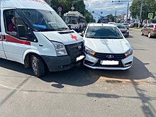 В Волгоградской области три человека пострадали в ДТП с автомобилем скорой помощи