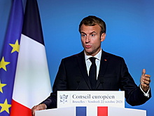 Над резиденцией Макрона заметили два неопознанных беспилотника