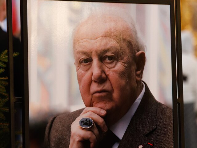 Гражданская панихида по скульптуру Церетели началась в Тбилиси