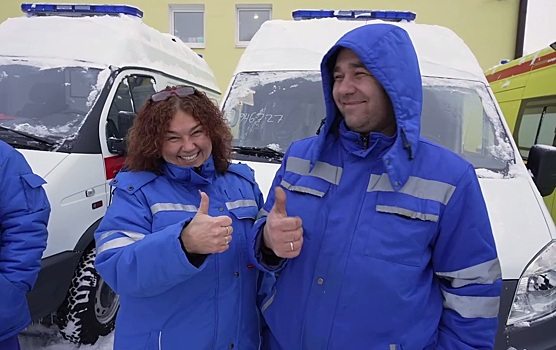 Медики Калужской области получили ключи от 32 новых машин