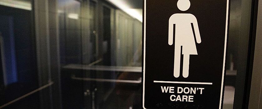 Власти Теннесси отказали трансгендерам в праве выбирать туалет
