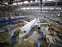 Новый российский самолет МС-21 покинул сборочный цех