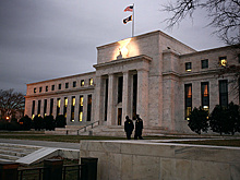 ФРС США сохранила ставку на уровне 4,25-4,5% годовых