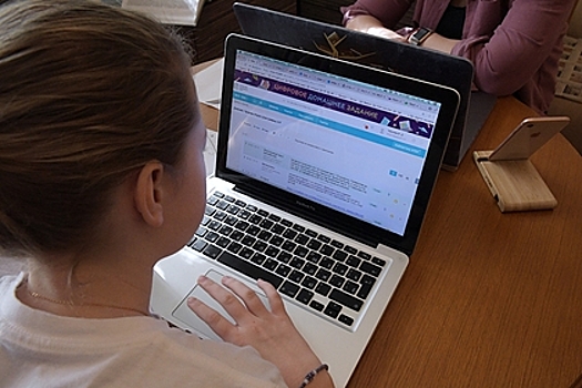 Российских школьников захотели отправить на удаленку из-за затянувшегося ремонта