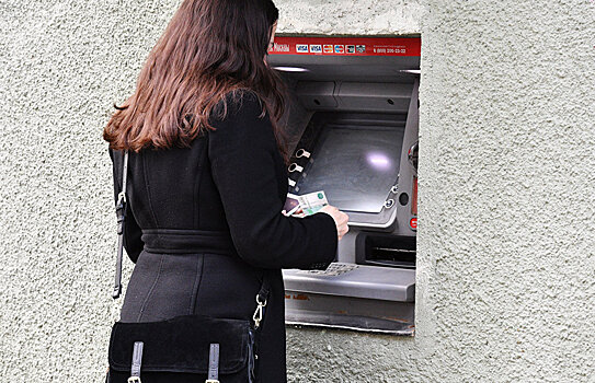 Налоговый "шторм" в Армении: у кого зарплата в 2018 году уменьшится