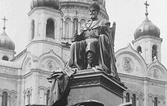 Названа стоимость установки памятника Александру III в Москве