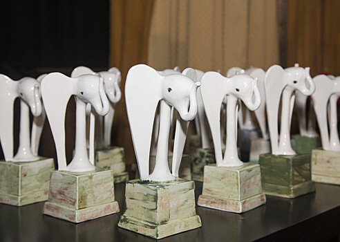 В Москве вручили национальную премию киноведов и критиков "Белый слон"