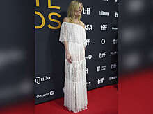 Актриса Кирстен Данст появилась на публике в полупрозрачном платье