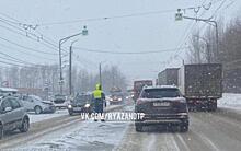 В Рязани легковушки попала под фуру на Московском шоссе