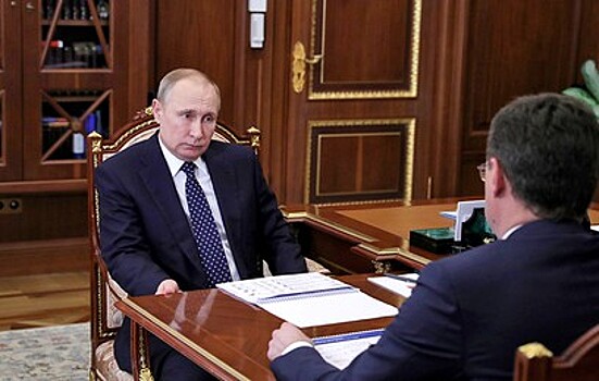 Новак доложил Путину о работе Минэнерго