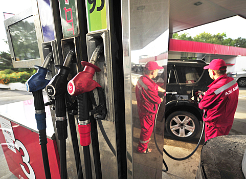 Россиянам пообещали резкий скачок цен на бензин