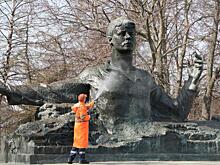 В Рязани начали мыть памятники