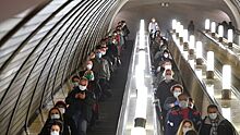 Около 98% пассажиров метро пользуются масками