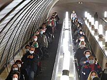 Около 98% пассажиров метро пользуются масками