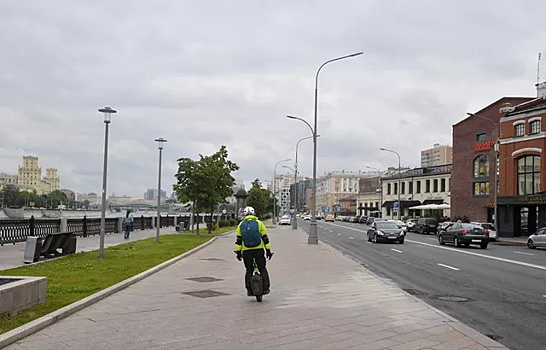 Движение на участке Саввинской набережной ограничат с 6 октября из-за строительных работ