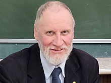 Умер русский писатель Александр Камчатнов