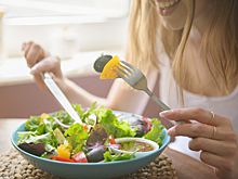 Врач перечислил продукты, снижающие риск развития рака