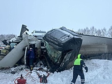 В Башкирии на трассе М-5 столкнулись три грузовых автомобиля